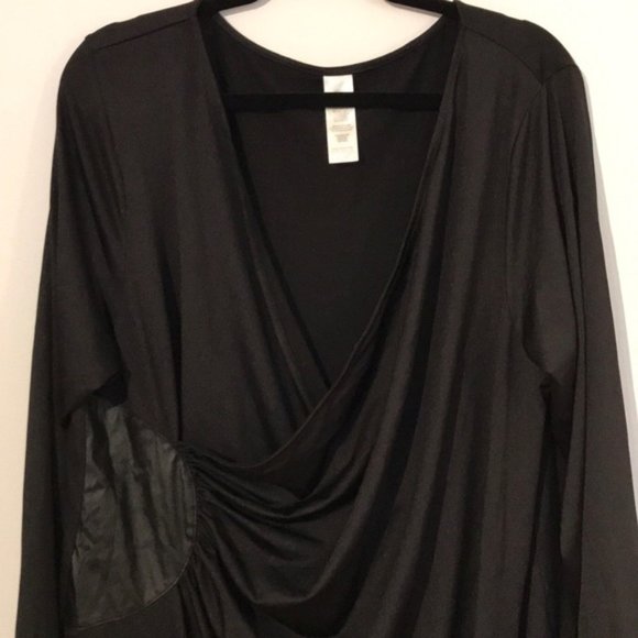 Dresses & Skirts - (3/$30) Faux Wrap Style Dress